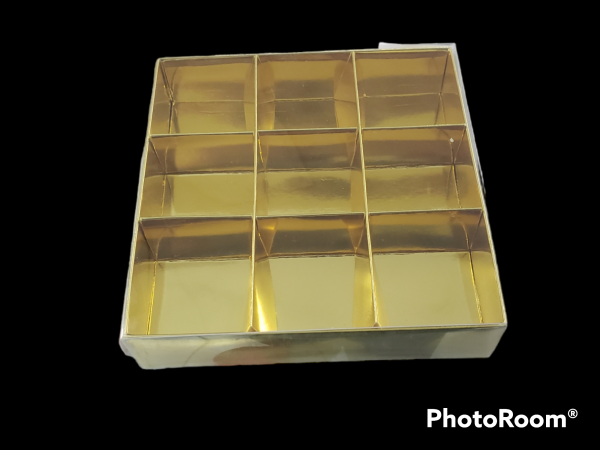 CAJA CHOCOLATE Y FRUTILLA X 9 DIV