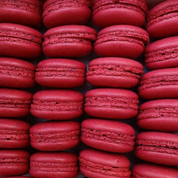 MACARRON DE ALMENDRA ROJO