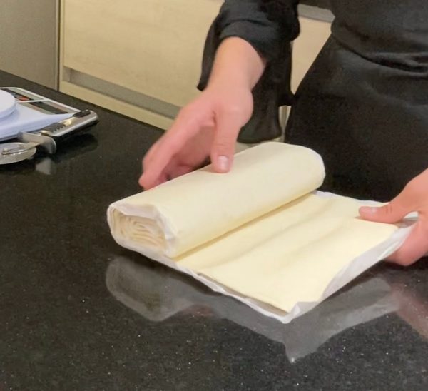 MASA DE HOJALDRE LAMINADA 1KL