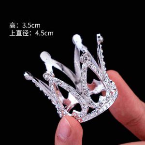CORONA METAL PLATEADA PARA CUPCAKE PEQ 3X3.5 CM